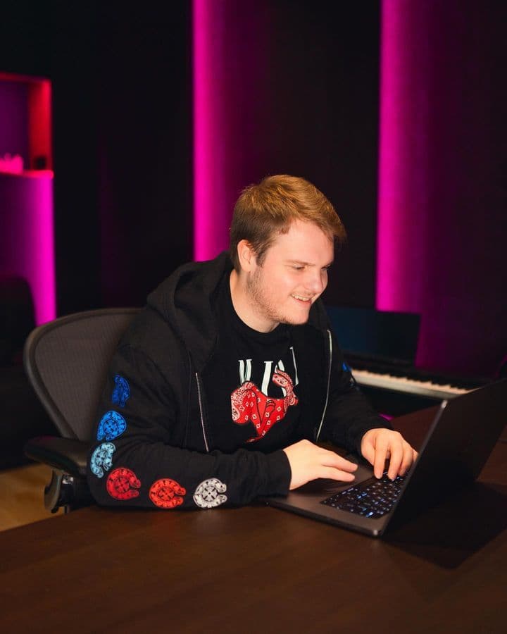 Julian Cross finishing a song at WALL studios