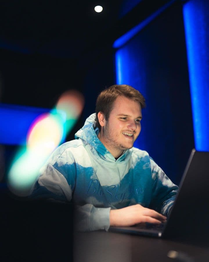 Julian Cross working on new music